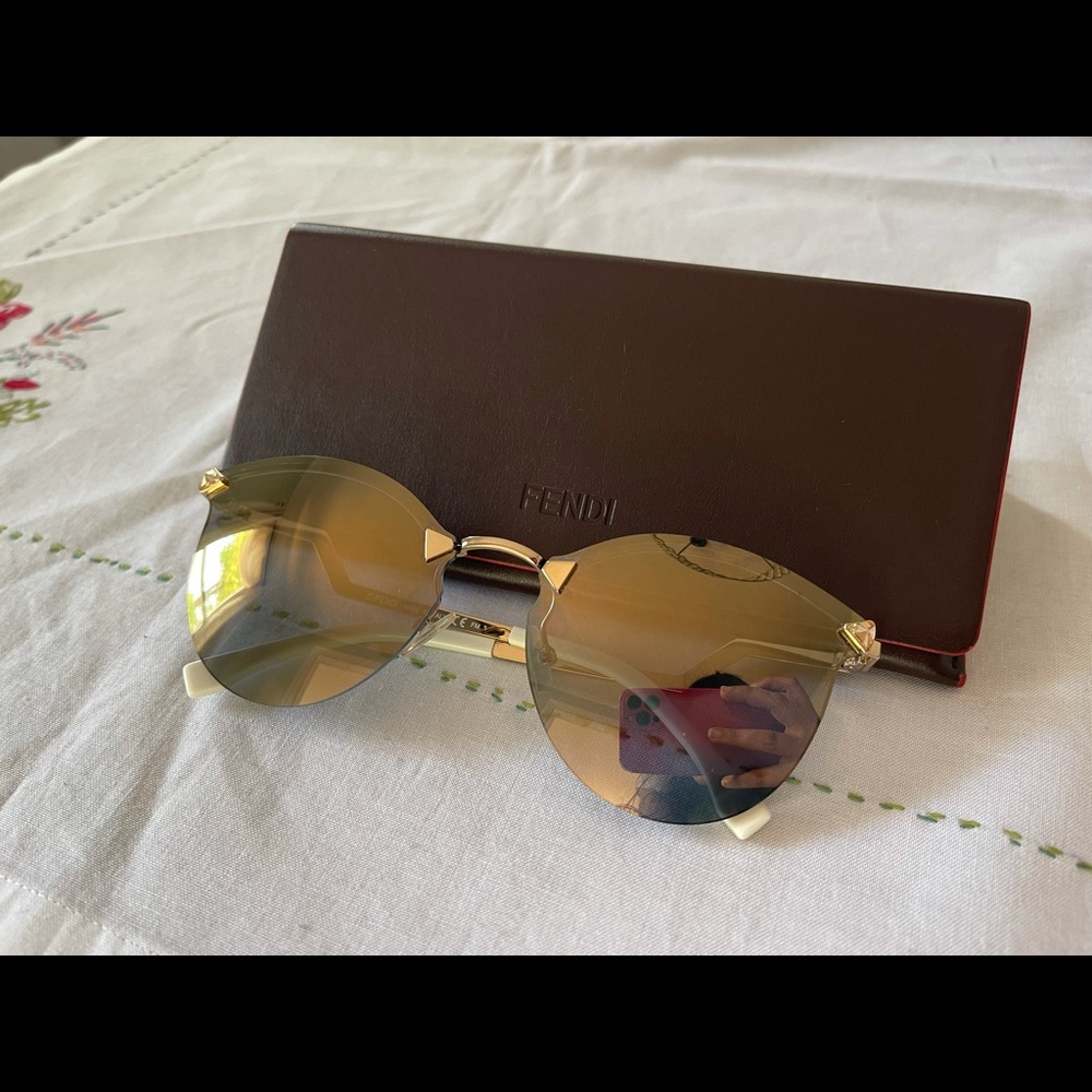 Fendi FF 0040/S Sunglasses